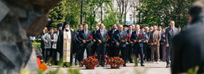 В день 30-летия нефтегорской трагедии на Сахалине и Курилах прошли поминальные мероприятия и заупокойные богослужения