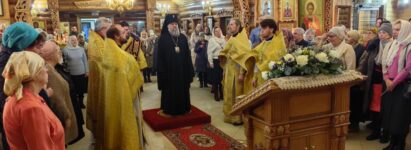 Духовенство Воскресенского собора приняло участие в престольном празднике Никольского храма