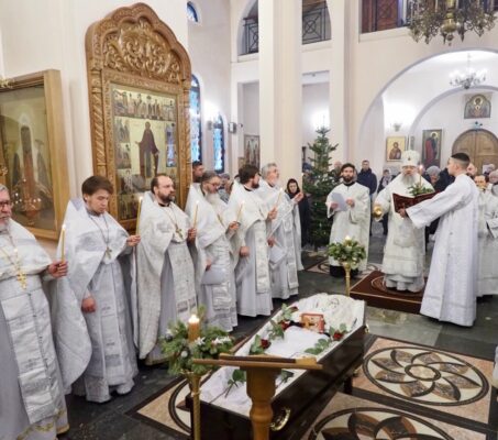 Состоялось отпевание бывшего настоятеля нашего собора иеромонаха Амфилохия (Мацковского)